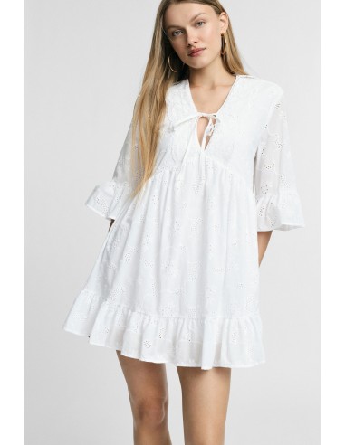 Vestido curto com mangas amplas e folhos por favor