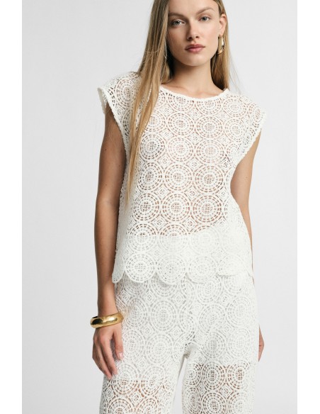 Blusa Bordada Sem Mangas Com Barra Recortada em Ondas Please