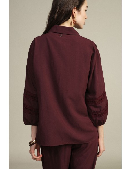 Camisa ampla com inserções em renda perfurada Dixie