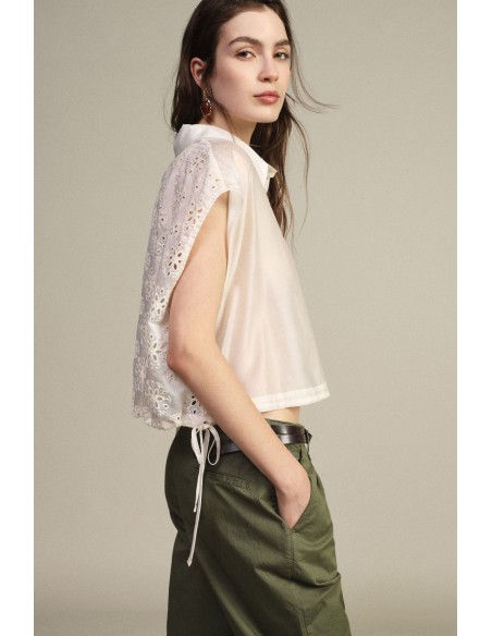 Camisa Cropped Sem Mangas Com Bordado Floral Dixie