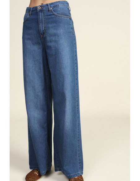 Jeans de Perna Larga com Cinco Bolsos Dixie
