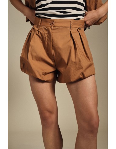 Shorts corte regular com pinças e barra virada Dixie