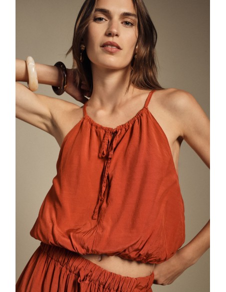 Top Cropped com Alças Finas e Barra Franzida Dixie