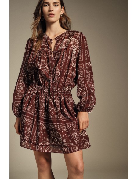 Vestido Curto Estampado Paisley com Mangas Compridas Dixie