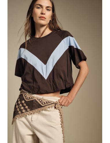 T-shirt com mangas largas e recorte em V Dixie