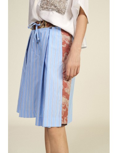 Shorts às Riscas com Cordão Ajustável Dixie