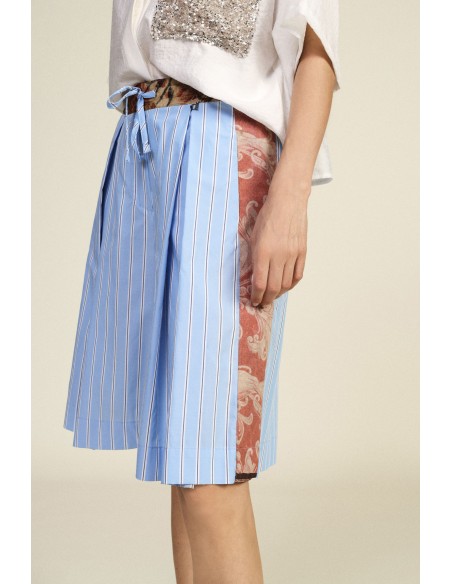 Shorts às Riscas com Cordão Ajustável Dixie