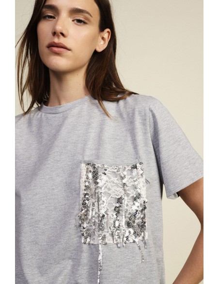 T-shirt de mangas curtas com bolso e lantejoulas Dixie