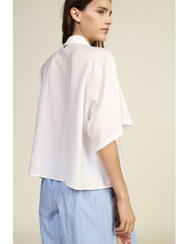 Camisa boxy com mangas curtas e bolso de lantejoulas Dixie