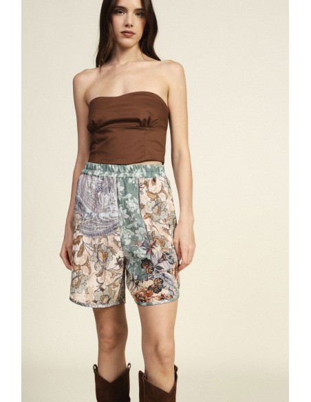 Shorts de corte regular com padrão floral e estampado misto Dixie