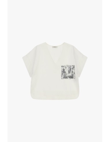 Blusa curta com bolsinho frontal decorado Dixie