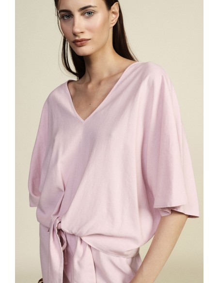 Blusa Curta com Nó Frontal e Mangas Amplas Dixie