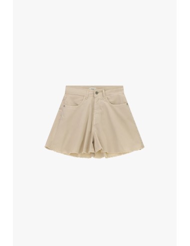 Shorts com corte regular, bainha desfiada e bolsos Dixie