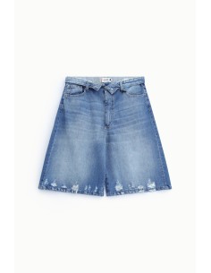 Shorts cinco bolsos, efeito usado, comprimento ao joelho Please