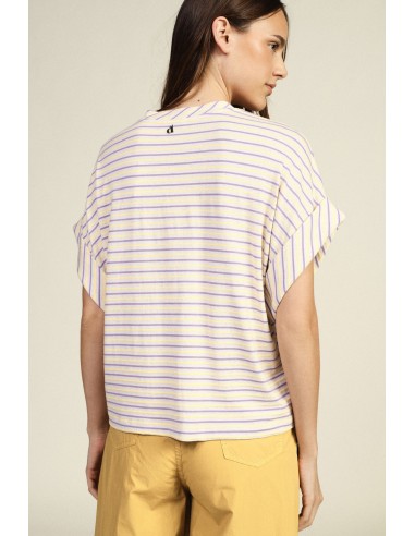 T-Shirt às Riscas com Bolso Aplicado de Lantejoulas Dixie