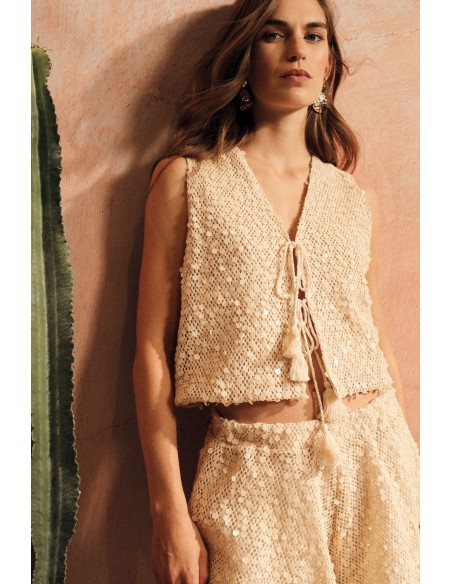 Top Ajourado com Cordões e Detalhes Decorativos Dixie