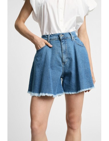 Shorts acampanados com efeito de saia e barra desfiada Please