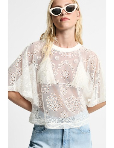 Top Boxy com Bordado Floral e Barra Picotada Please
