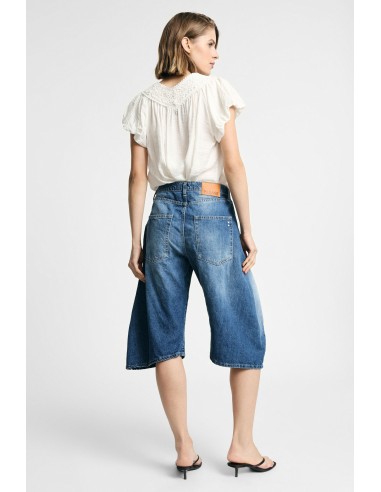Bermuda de corte regular em denim com bolsos laterais Please