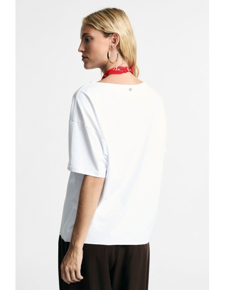 T-shirt de mangas curtas com foulard decorativo Please