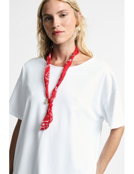 T-shirt de mangas curtas com foulard decorativo Please