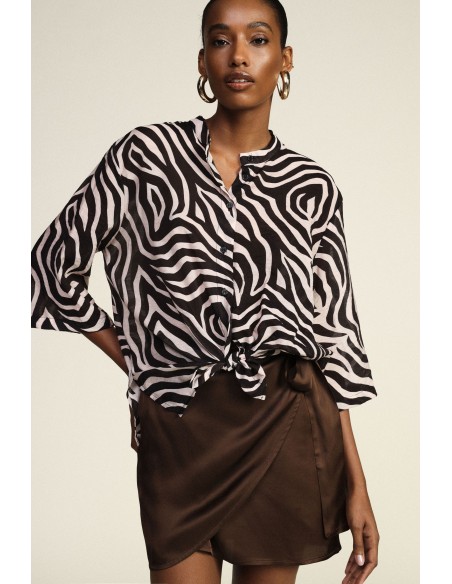 Camisa com estampa de zebra e nó frontal Dixie