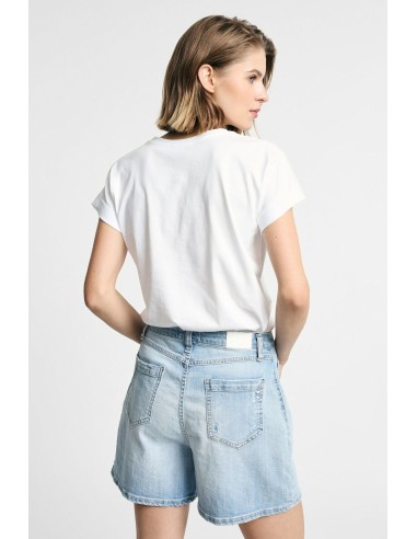 T-shirt mangas curtas com bordado de coração na frente Please