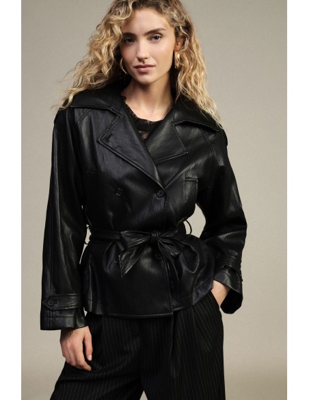 Trench Coat Curto Com Cinto E Lapelas Dixie