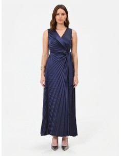 Vestido longo em cetim plissado com decote em V cruzado, amarrado na cintura Rinascimento 2