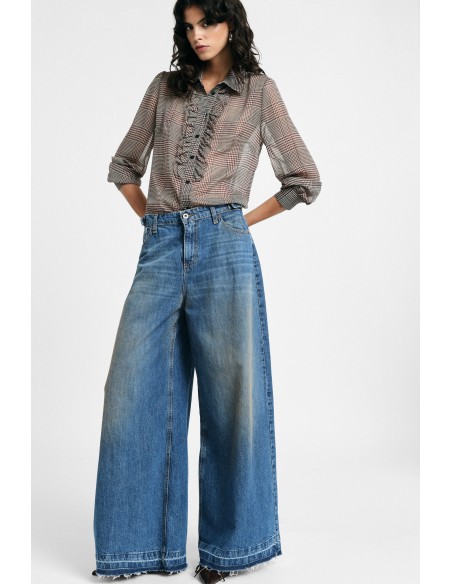 Jeans de perna larga com bainha ampla Please