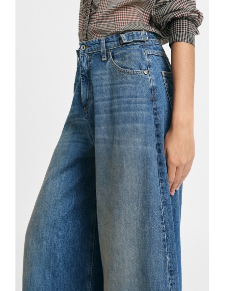 Jeans de perna larga com barra ampla Por favor