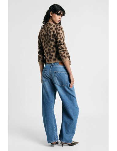 Jeans de perna larga com pinças frontais Please