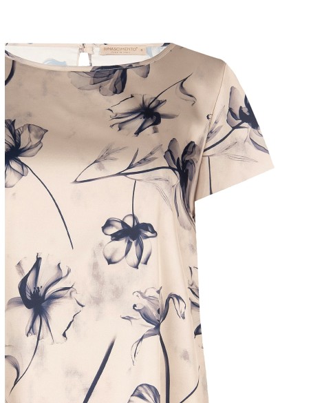 Blusa Ampla e Fluida em Cetim com Flores Grandes Rinascimento