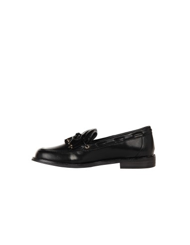 Mocassins em Pele Sintética com Pequenas Tachas Decorativas Rinascimento