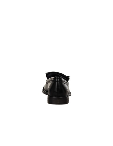 Mocassins em pele sintética com pequenas tachas decorativas Rinascimento