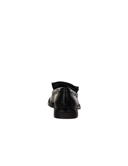 Mocassins em pele sintética com pequenas tachas decorativas Rinascimento