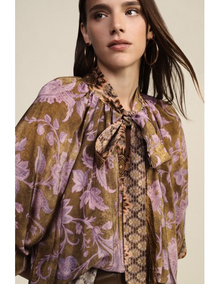 Blusa Ampla Estampa Floral Com Laço E Franjas Dixie
