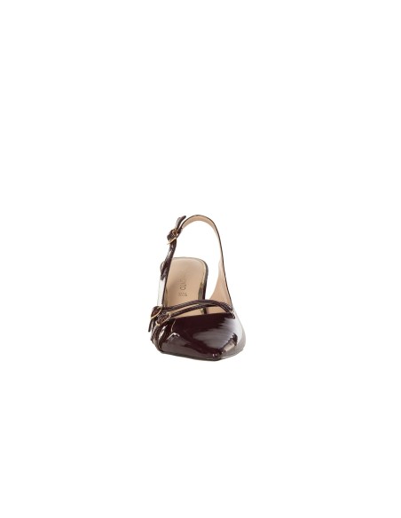 Slingback de Bico em Verniz Brilhante com Tiras Cruzadas Rinascimento