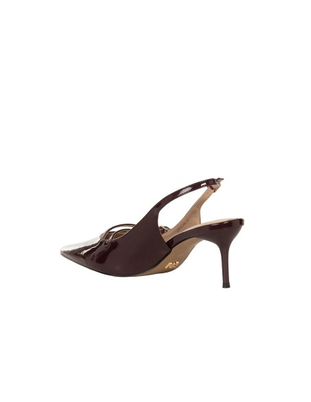 Slingback de bico em verniz brilhante com tiras cruzadas Rinascimento