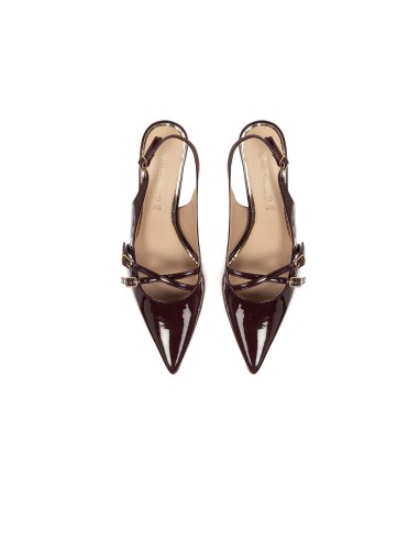 Slingback de bico em verniz brilhante com tiras cruzadas Rinascimento