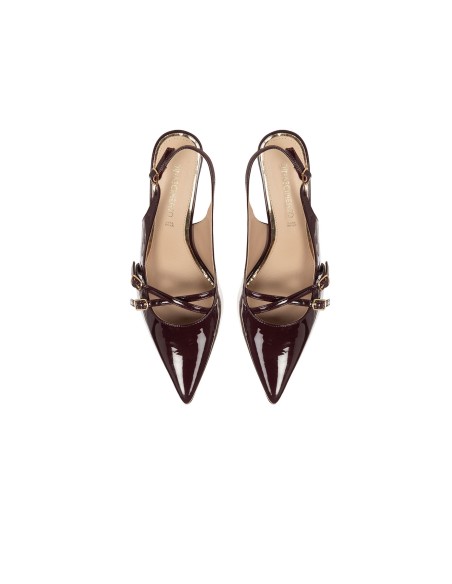 Slingback de bico em verniz brilhante com tiras cruzadas Rinascimento