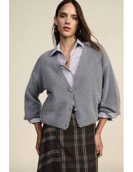 Cardigan com Botões Joia e Mangas Amplas Dixie