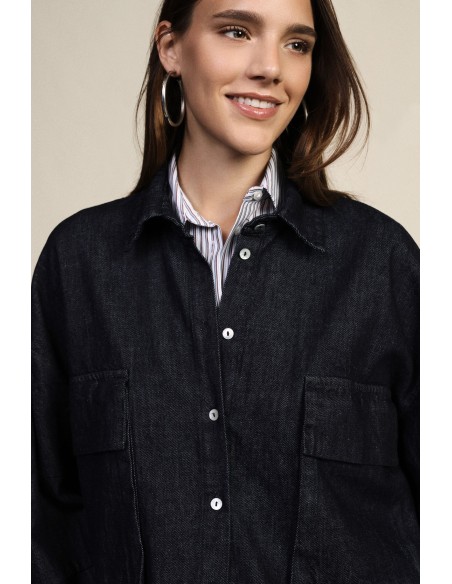 Camisa com bolsos aplicados e corte reto Dixie