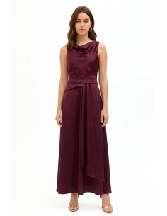 Vestido comprido em cetim com efeito de faixa na cintura e folho comprido à frente Rinascimento