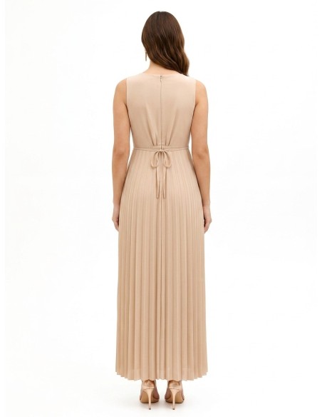 Vestido Comprido em Georgette Plissado com Cinto-Joia Fino Rinascimento