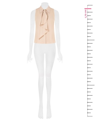 Camisa trapezoidal em georgette com maxi folho e botão joia Rinascimento