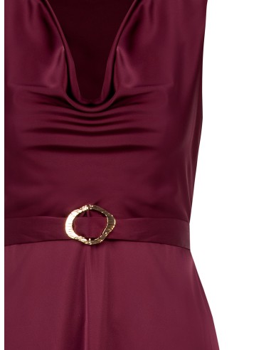 Vestido comprido curvy em cetim com cintura e fivela incorporadas Rinascimento Curvy