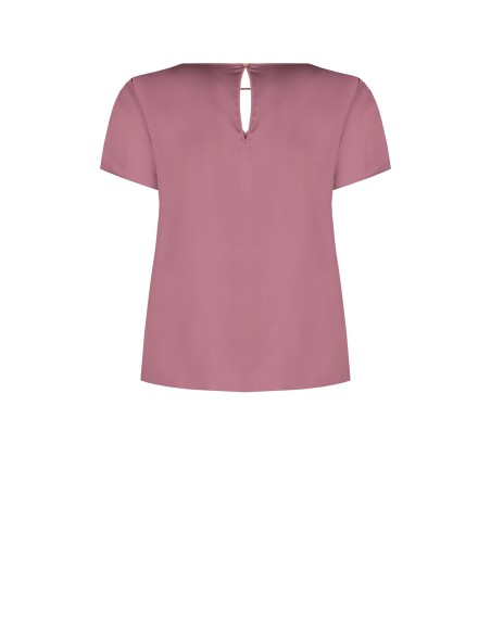 Blusa Curvy Fluida em Cetim com Duplo Cut-Out em Gota Rinascimento Curvy
