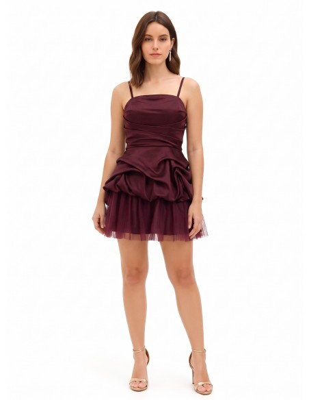 Vestido curto balão com folhos em cetim e fundo em tule Rinascimento