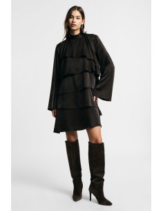 Vestido curto com mangas compridas e folhos Please